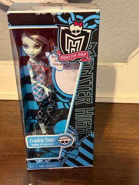 Frankie, Stein, daughter of Frankenstein day at the maul